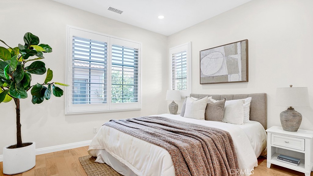 74 Bianco Irvine, CA 92618 - Photo 21 of 28