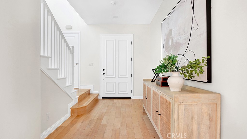 74 Bianco Irvine, CA 92618 - Photo 4 of 28