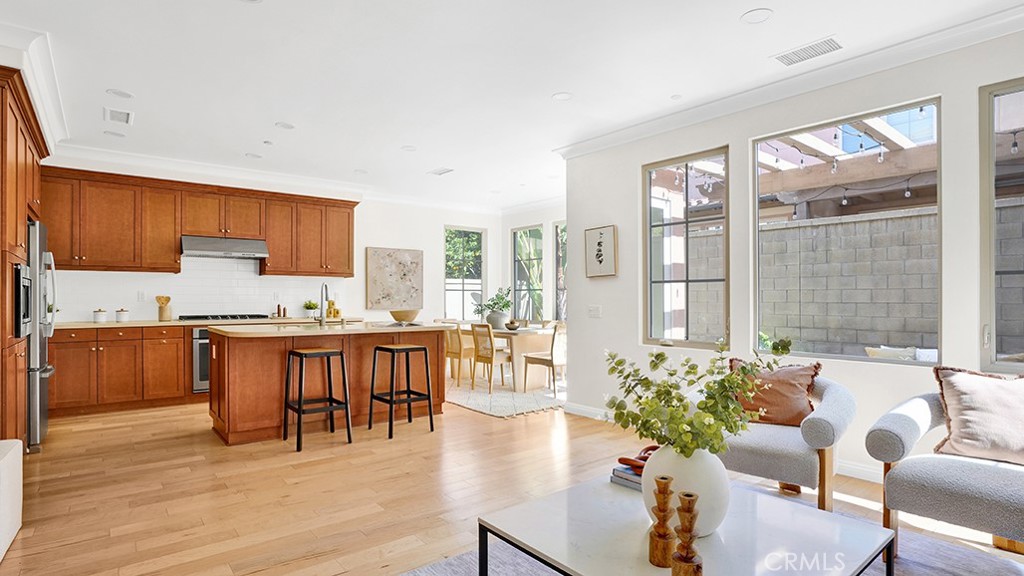 74 Bianco Irvine, CA 92618 - Photo 8 of 28