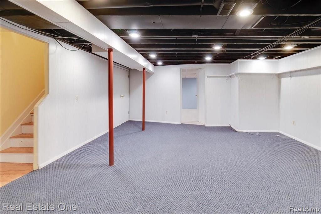 2051 Warrington Road Rochester Hills, MI 48307 - Photo 40 of 64
