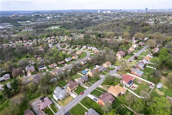 $325,000 | 1455 Orchardview Drive, Pittsburgh, PA 15220