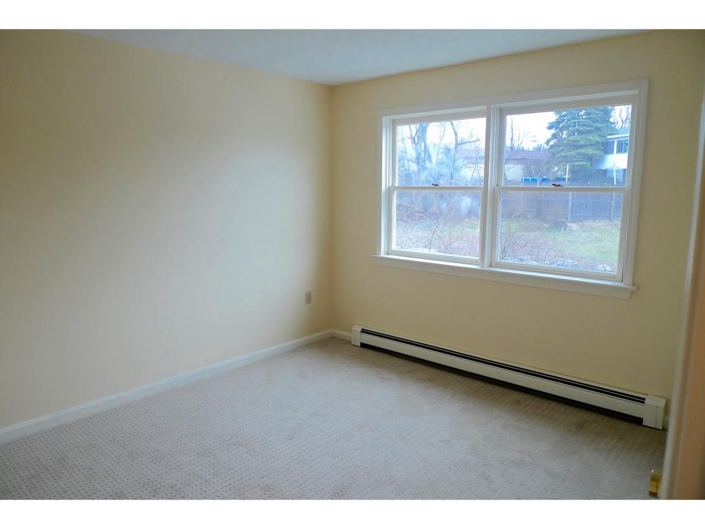370 Circle Road, Unit 10 Manchester, NH 03103 - Photo 14 of 25