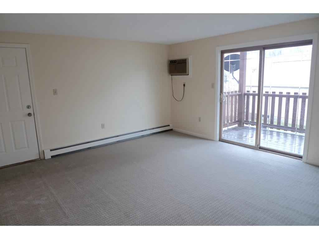 370 Circle Road, Unit 10 Manchester, NH 03103 - Photo 4 of 25
