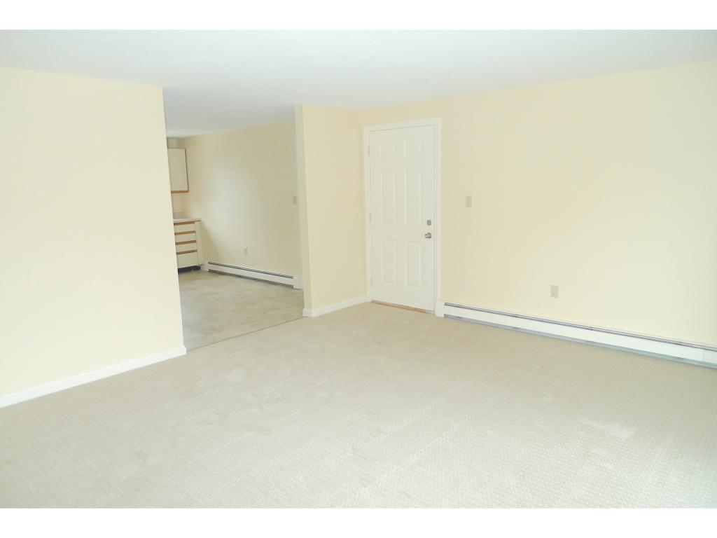 370 Circle Road, Unit 10 Manchester, NH 03103 - Photo 5 of 25