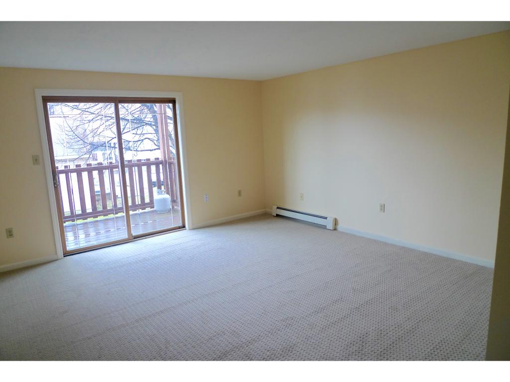 370 Circle Road, Unit 10 Manchester, NH 03103 - Photo 7 of 25