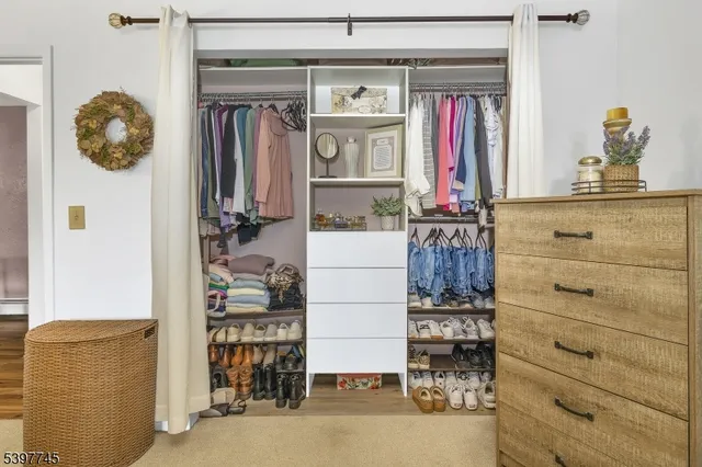 a view of walk in closet