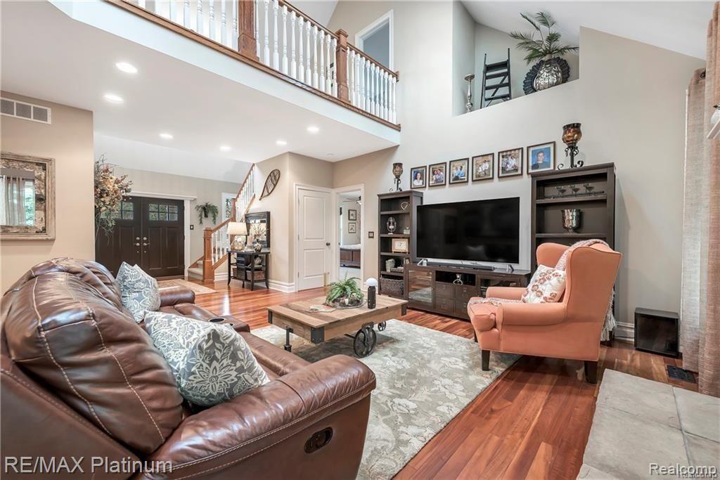 606 South Hacker Road Brighton, MI 48114 - Photo 42 of 42 Vaulted Ceiling ~ Open Floorplan