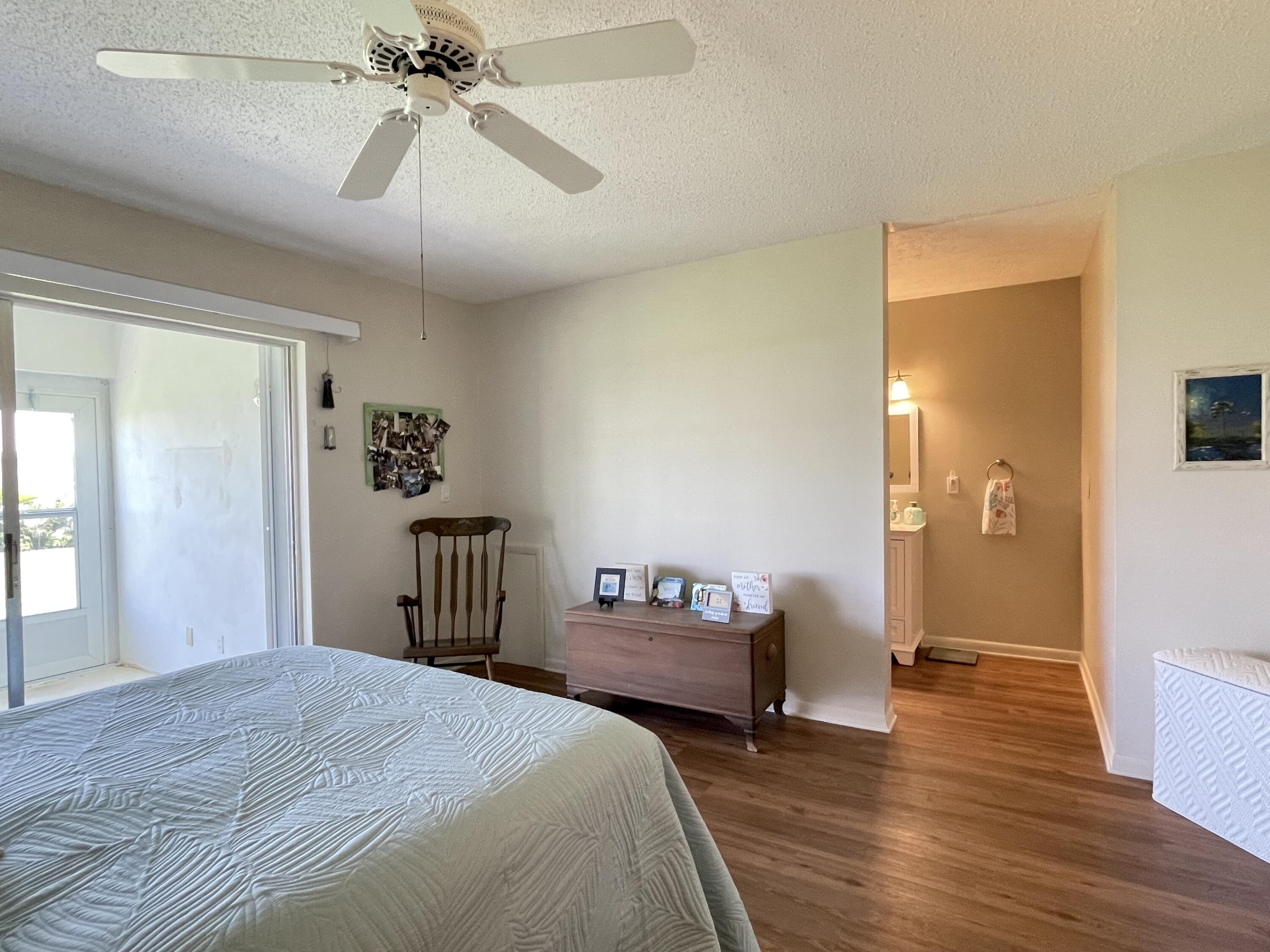 214 Manatee Lane, Unit B Fort Pierce, FL 34982 - Photo 11 of 28 IMG_6433