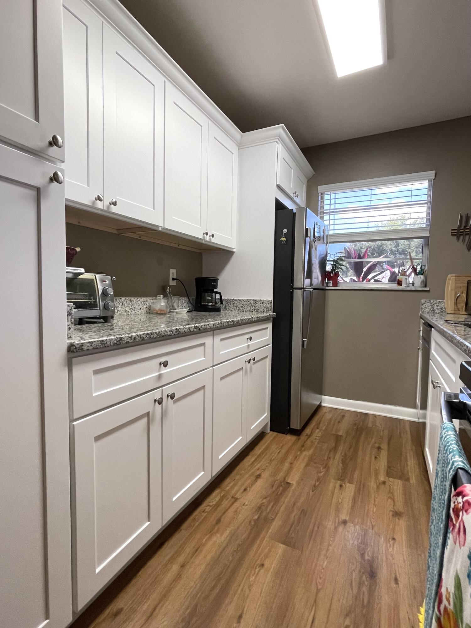 214 Manatee Lane, Unit B Fort Pierce, FL 34982 - Photo 9 of 28 IMG_6449