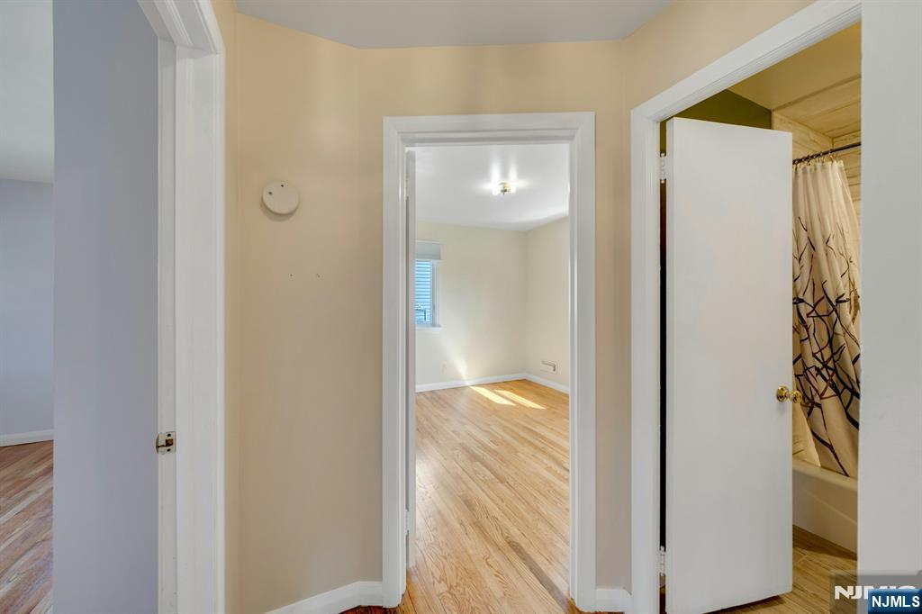 20 Kievit Road Wayne, NJ 07470 - Photo 23 of 49
