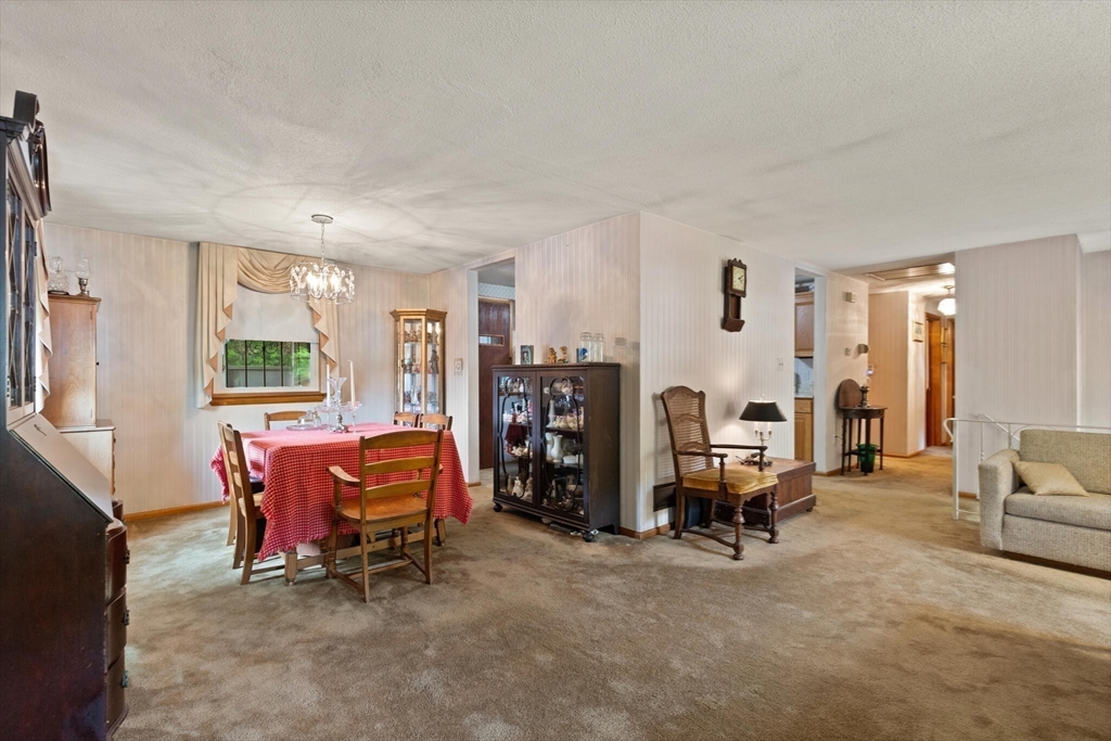 8 Apple Hill Road Peabody, MA 01960 - Photo 8 of 30 Gallery Image 8
