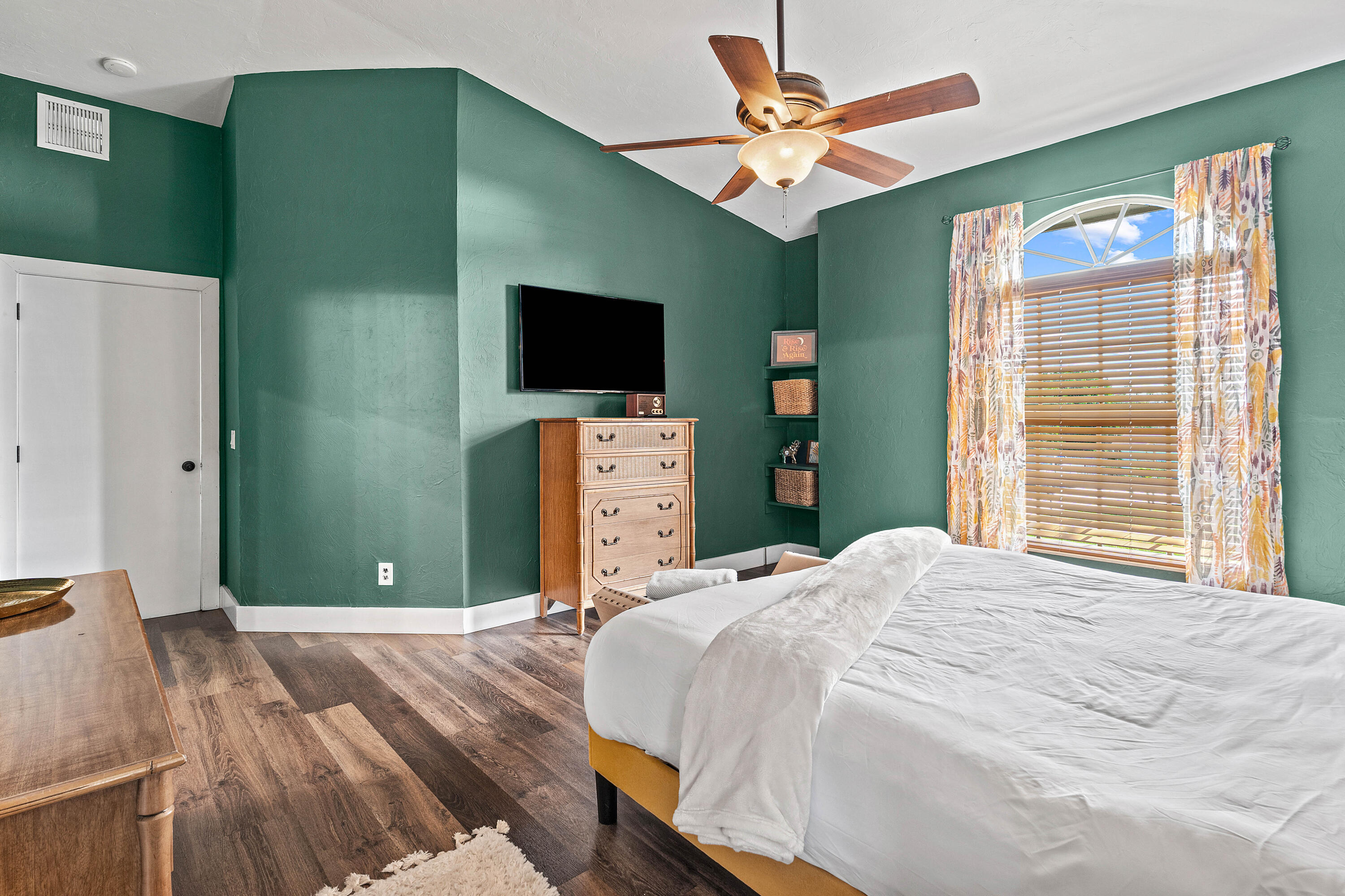 968 Laurel Road North Palm Beach, FL 33408 - Photo 6 of 53 Primary Suite