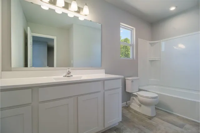 $424,900 | 7254 Mammoth Drive Southeast, Caledonia, MI 49316