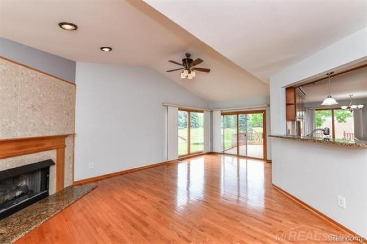 46564 Mornington Road Canton, MI 48188 - Photo 10 of 35