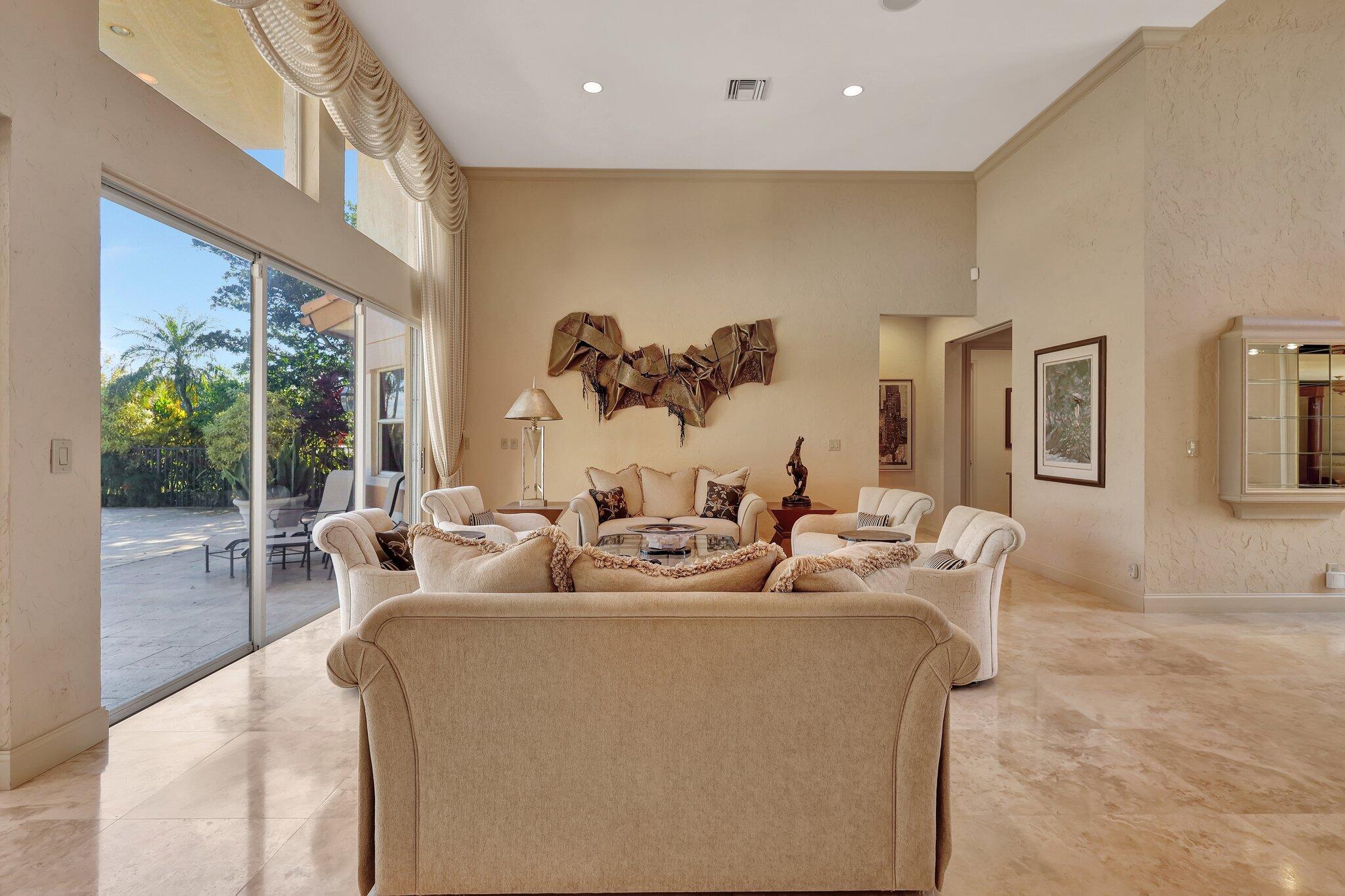 10386 Stonebridge Boulevard Boca Raton, FL 33498 - Photo 5 of 46 25-web-or-mls-_82A9517