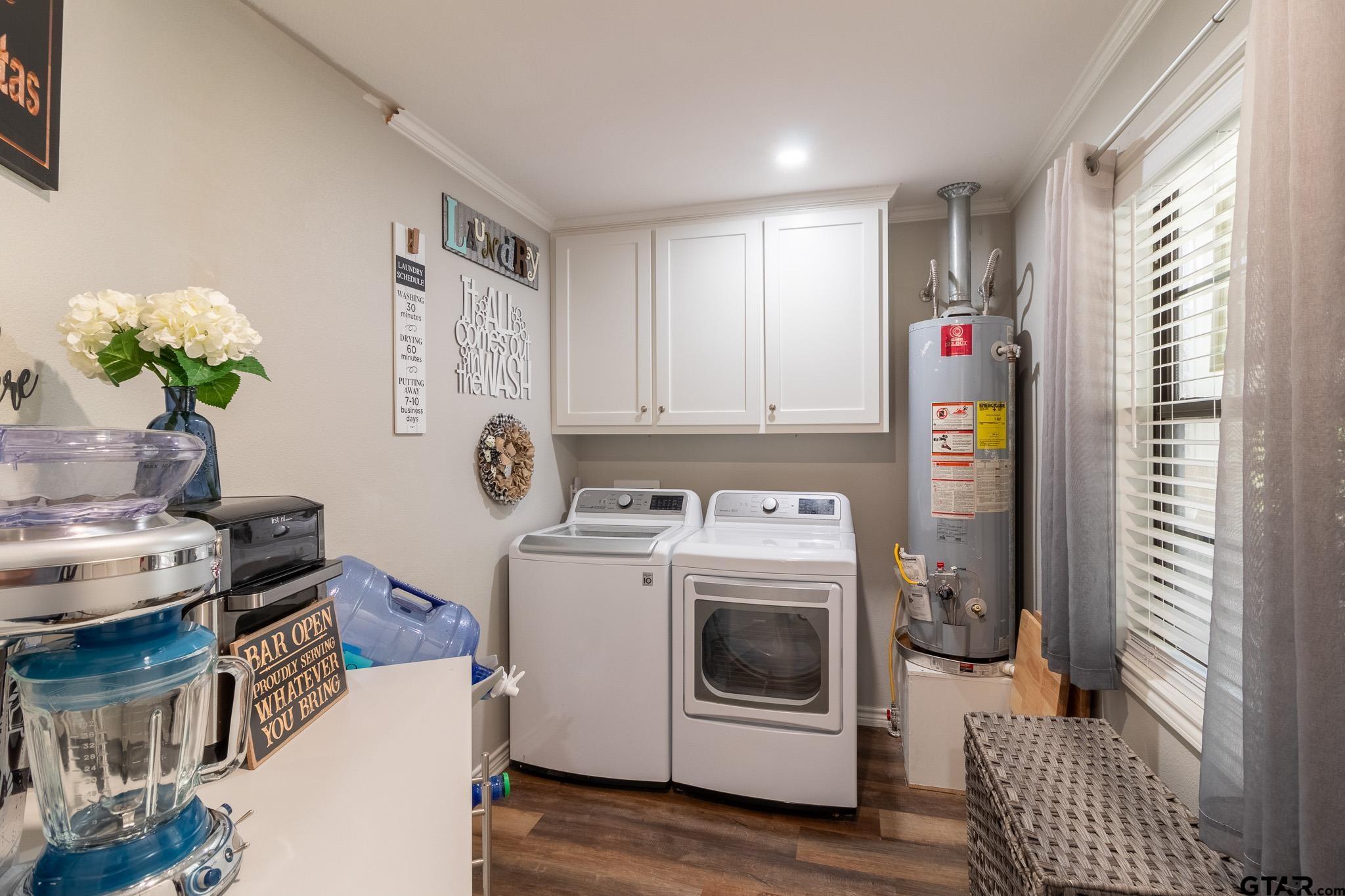 15540 State Highway 31 West Tyler, TX 75709 - Photo 14 of 37 a utility room with dryer and washer
