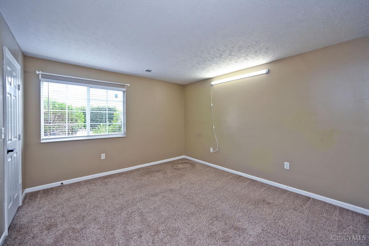 7392 Ridgepoint Drive, Unit 3 Cincinnati, OH 45230 - Photo 24 of 39 Gallery Image 24