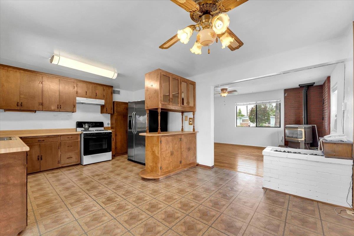 803 Colusa Street Corning, CA 96021 - Photo 8 of 36