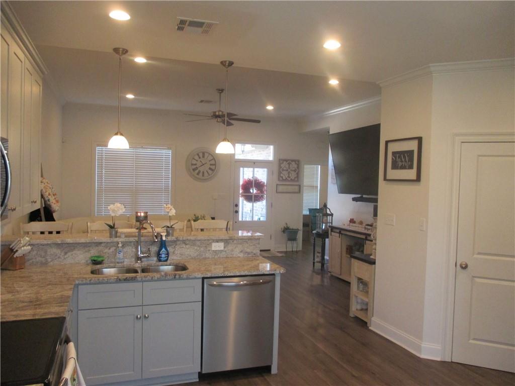 1008 Gassen Street Luling, LA 70070 - Photo 3 of 23