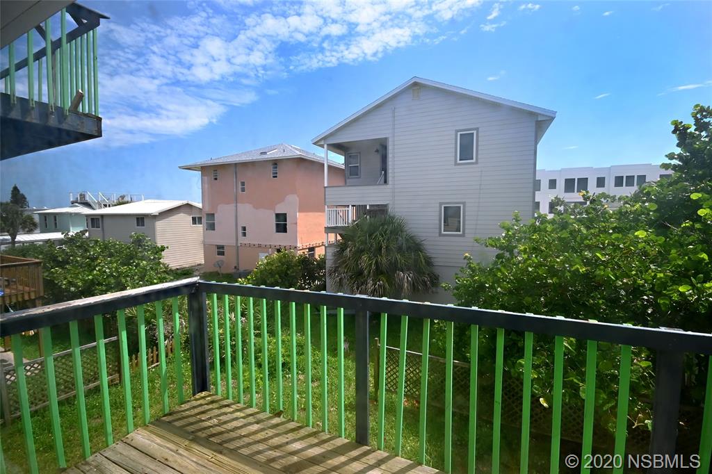 6829 Turtlemound Road New Smyrna Beach, FL 32169 - Photo 20 of 38 a view of a roof deck