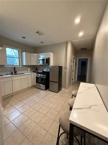 $1,500 | 3925 Franklin Avenue, New Orleans, LA 70122