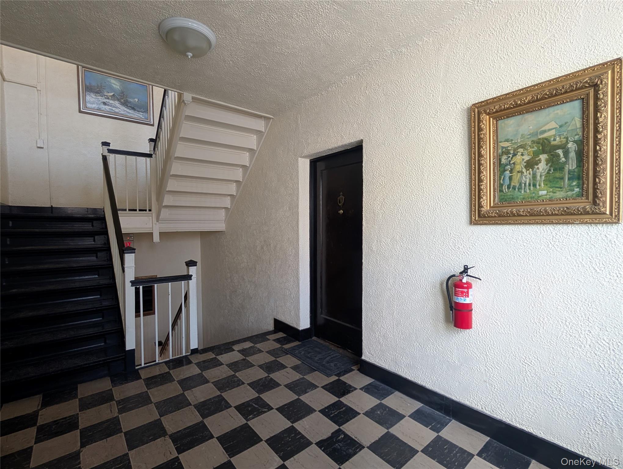 26 Coligni Avenue, Unit 21 New Rochelle, NY 10801 - Photo 8 of 11