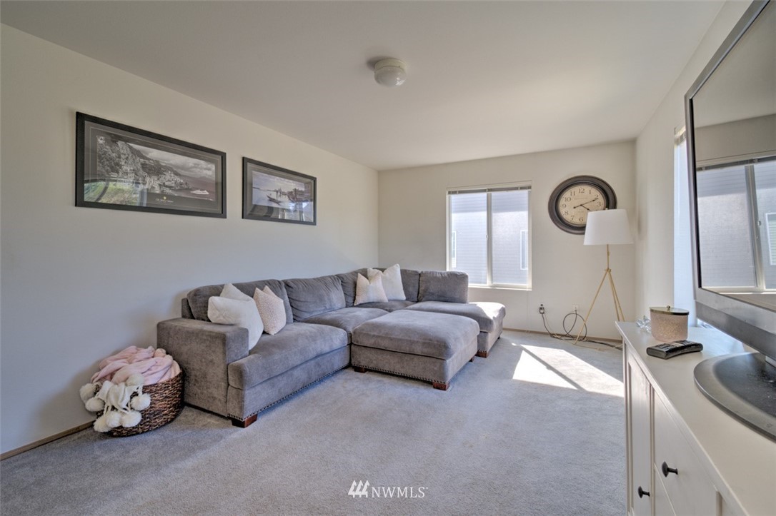 3114 Southeast 3rd Street Renton, WA 98056 - Photo 12 of 25 a living room with furniture