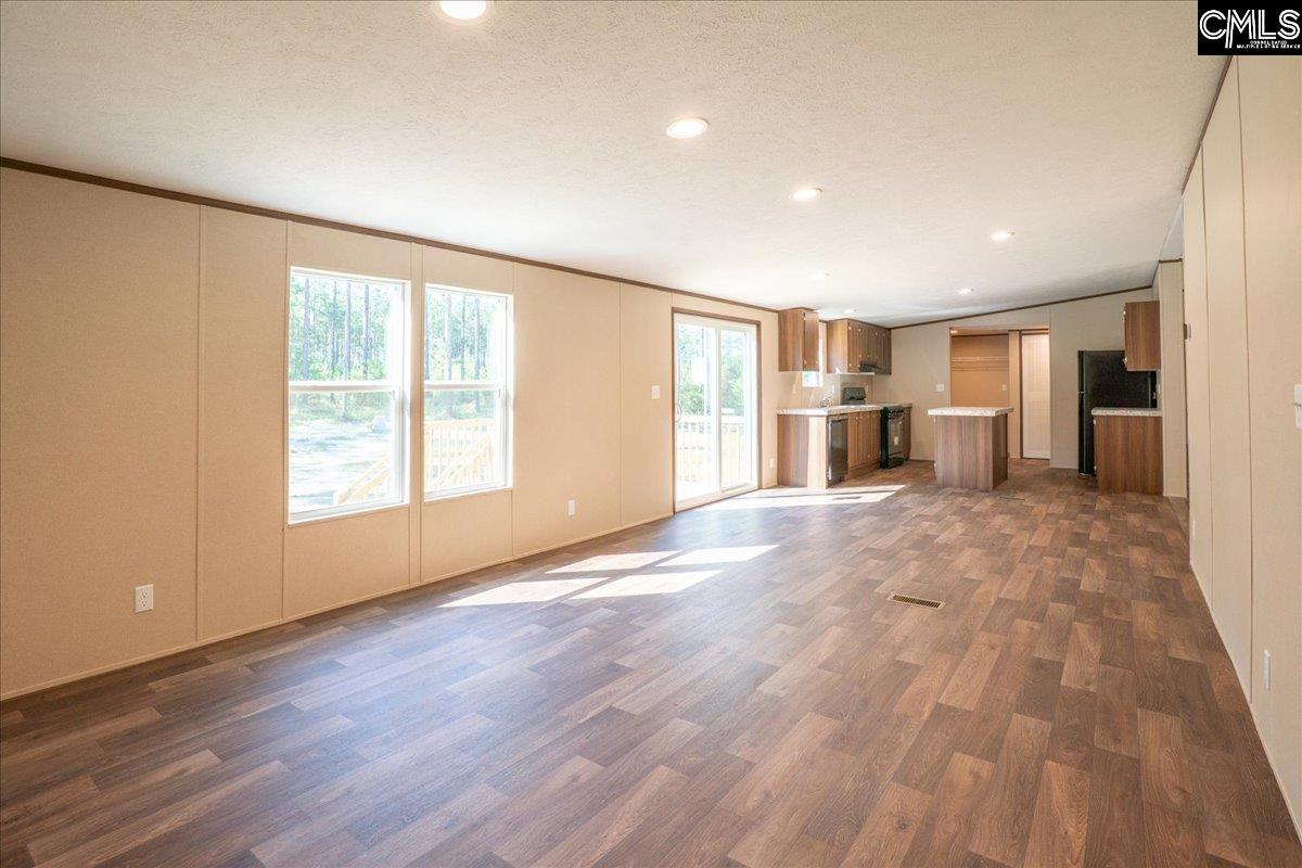 762 White Pond Road Williston, SC 29853 - Photo 10 of 31