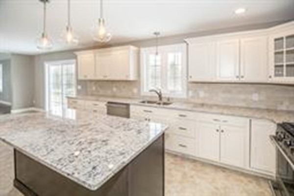 80 Clement Road Dracut, MA 01826 - Photo 7 of 21