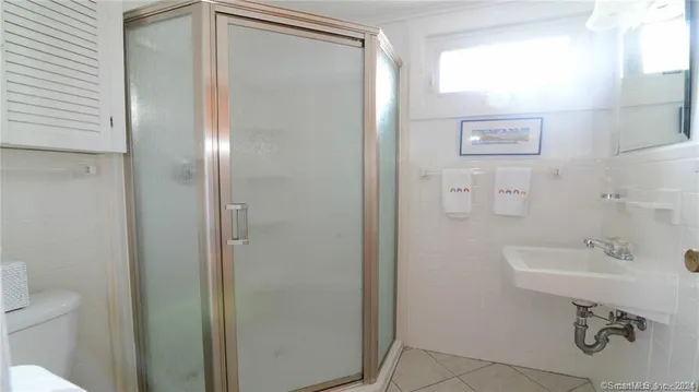 $7,300 | 10 Weston Road, Groton, CT 06340