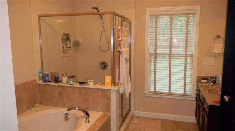 17 Oakhurst Common Drive Decatur, GA 30030 - Photo 21 of 33