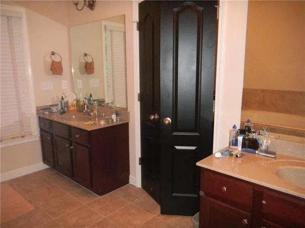 $3,200 | 17 Oakhurst Common Drive, Decatur, GA 30030