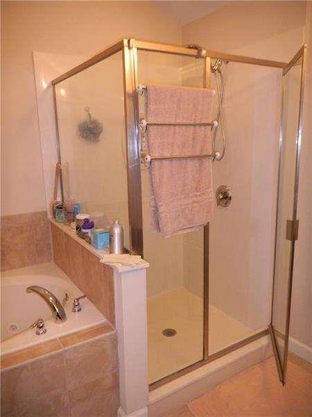 17 Oakhurst Common Drive Decatur, GA 30030 - Photo 23 of 33