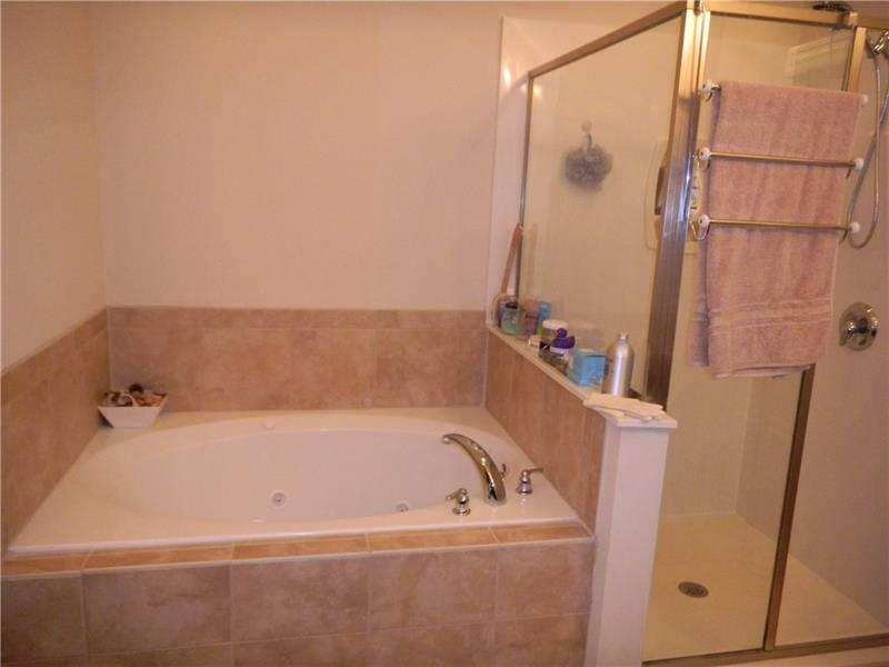 17 Oakhurst Common Drive Decatur, GA 30030 - Photo 24 of 33