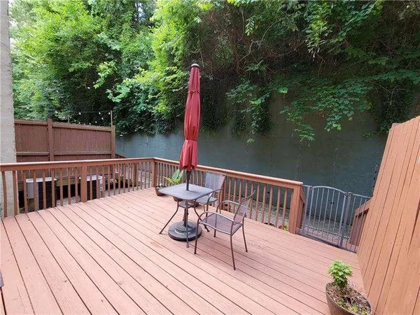 $3,200 | 17 Oakhurst Common Drive, Decatur, GA 30030