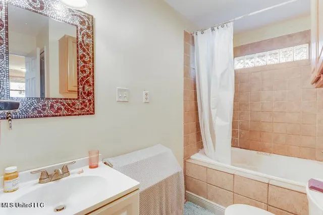 $1,550 | 7033 Longridge Road, Long Beach, MS 39560