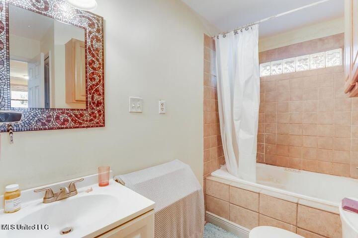 7033 Longridge Road Long Beach, MS 39560 - Photo 11 of 20 Longridge13