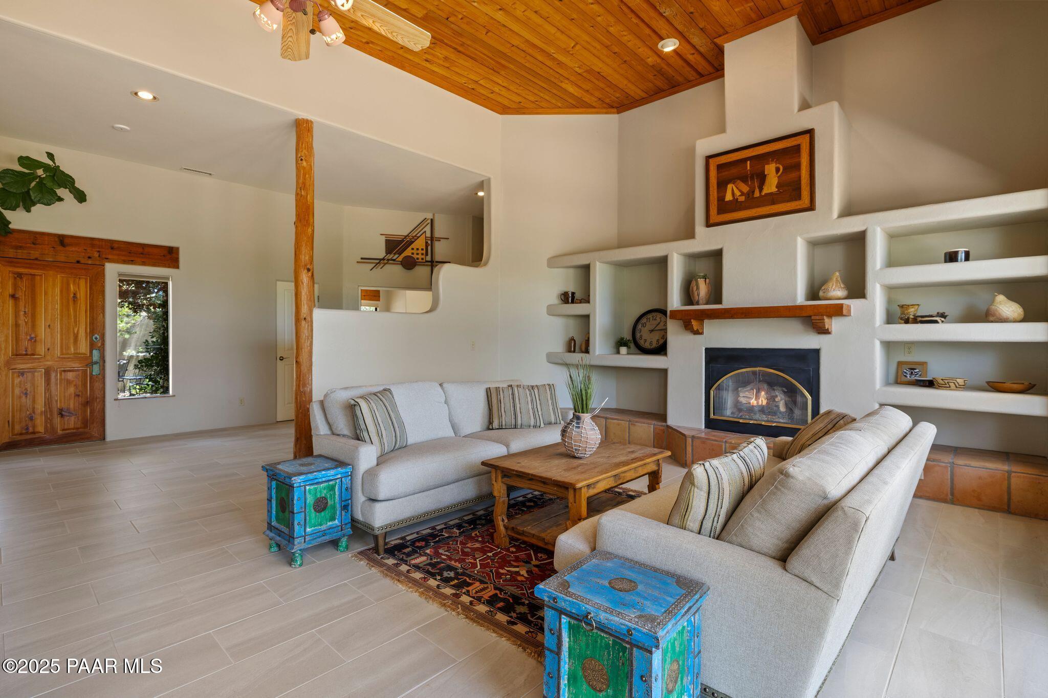 2316 West Mountain Oak Road Prescott, AZ 86305 - Photo 19 of 79 094-Living Room
