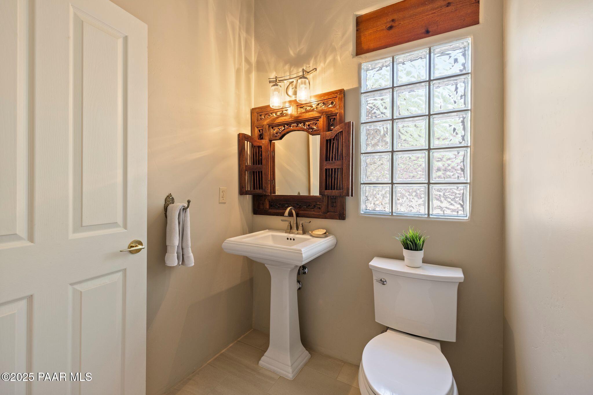 2316 West Mountain Oak Road Prescott, AZ 86305 - Photo 49 of 79 250-Bathroom #2