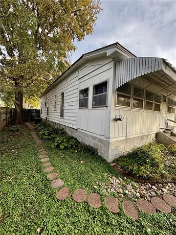 $65,000 | 1015 South Grant Avenue, Chanute, KS 66720