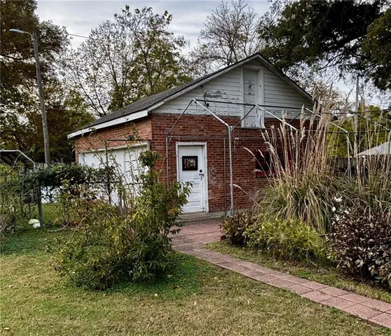 $65,000 | 1015 South Grant Avenue, Chanute, KS 66720