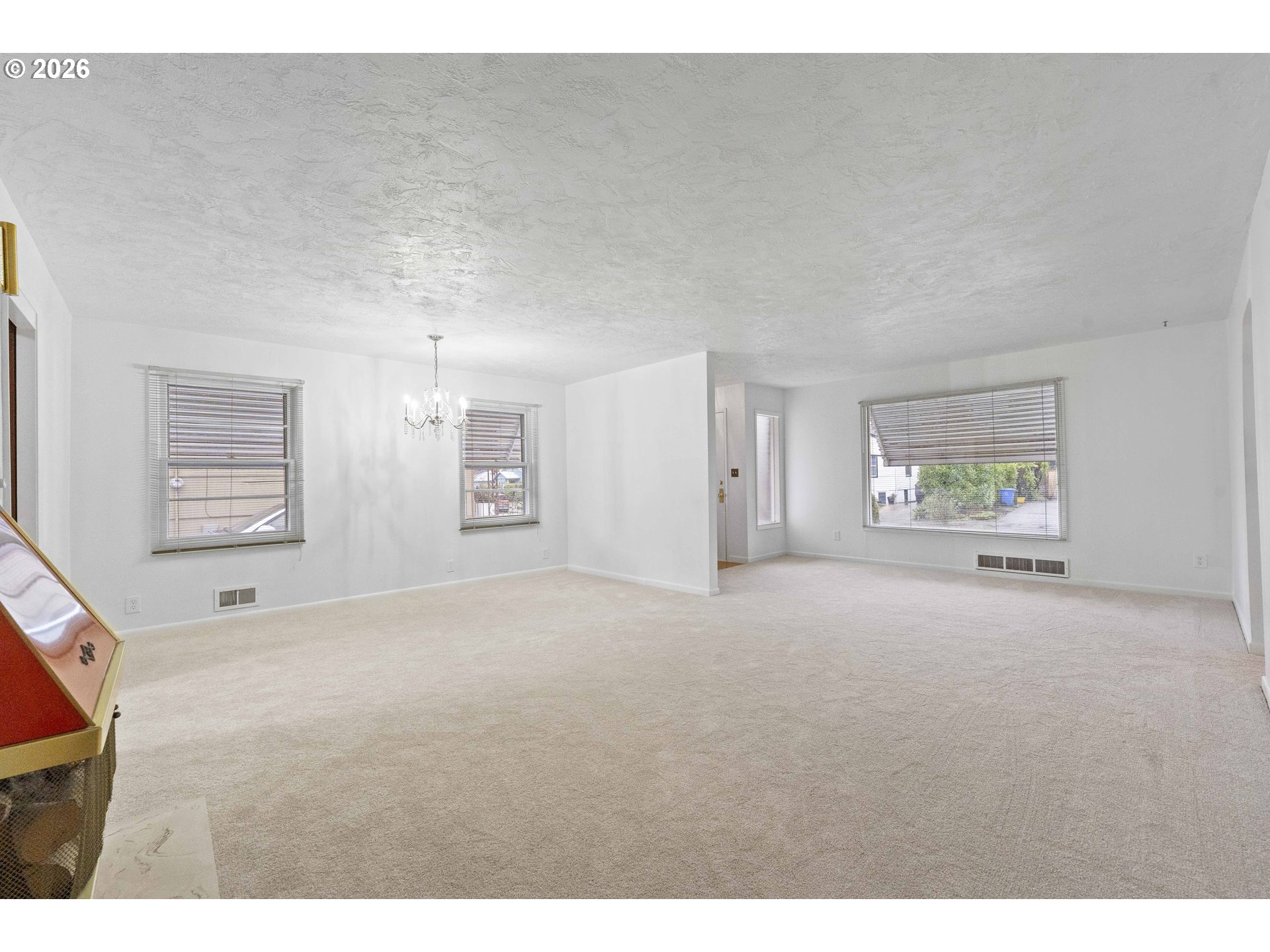 3214 Northeast 80th Avenue Portland, OR 97213 - Photo 6 of 36