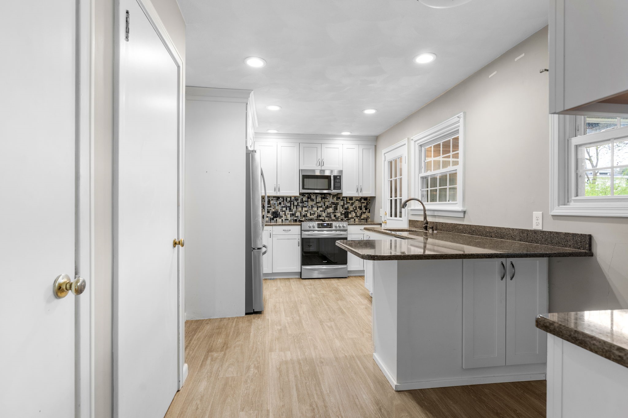 33 Rugby Road Binghamton, NY 13905 - Photo 6 of 31 Gallery Image 6