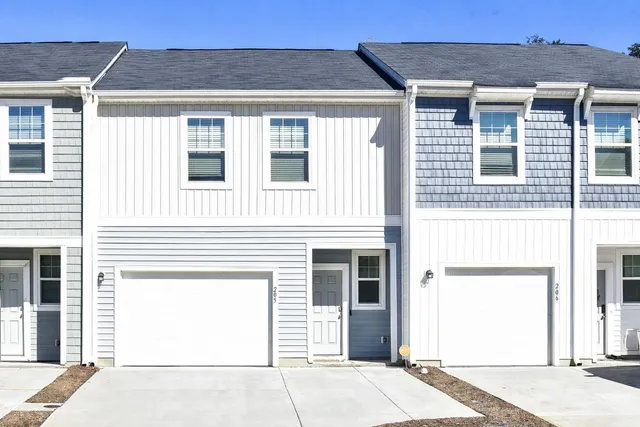 $267,500 | 205 Trumpet Vine Drive, Summerville, SC 29486