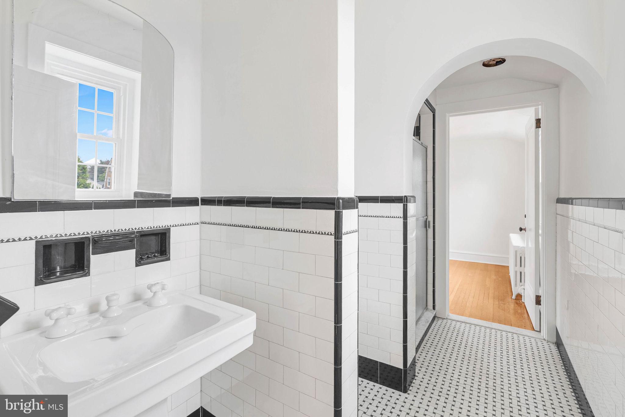 474 Kenwood Road Drexel Hill, PA 19026 - Photo 32 of 48