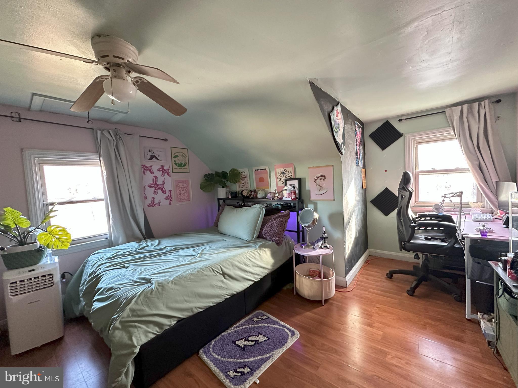 1818 Division Road Pasadena, MD 21122 - Photo 11 of 18 Upstairs Bedroom 1