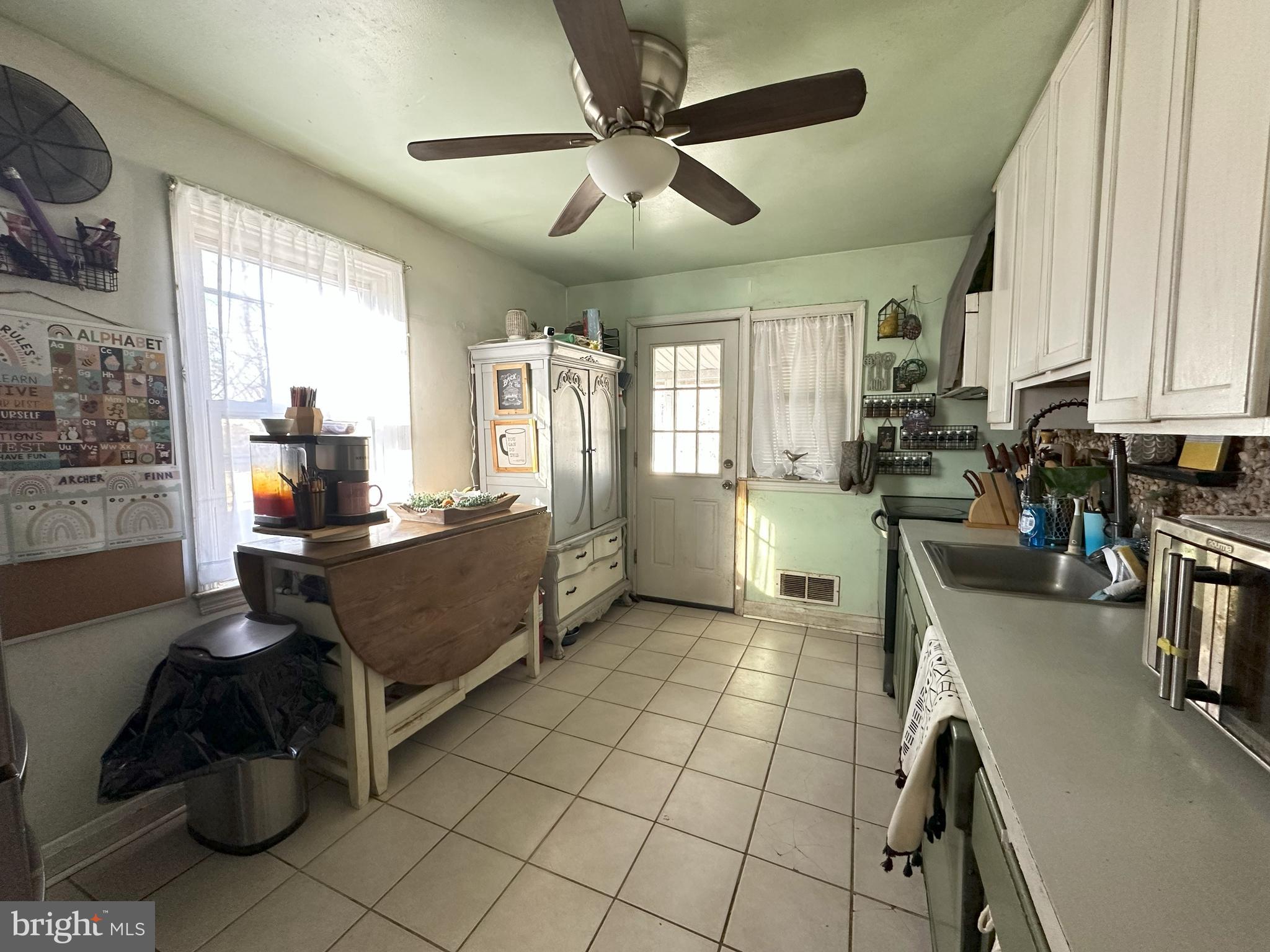 1818 Division Road Pasadena, MD 21122 - Photo 5 of 18 Gallery Image 5