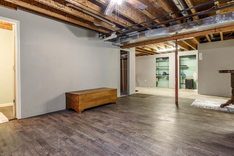 320 Lake Lida Lane Rochelle, IL 61068 - Photo 31 of 43 a view of livingroom with wooden floor