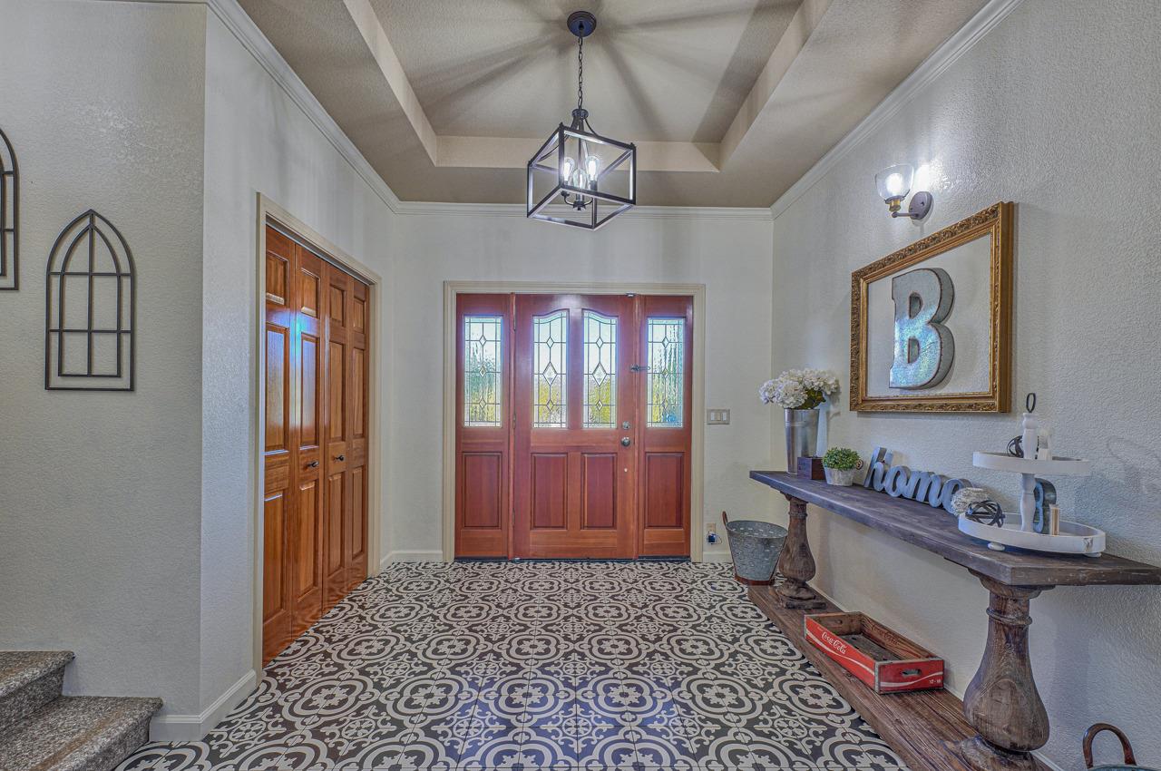 18590 Ranchito Del Rio Drive Salinas, CA 93908 - Photo 14 of 59 Gallery Image 14