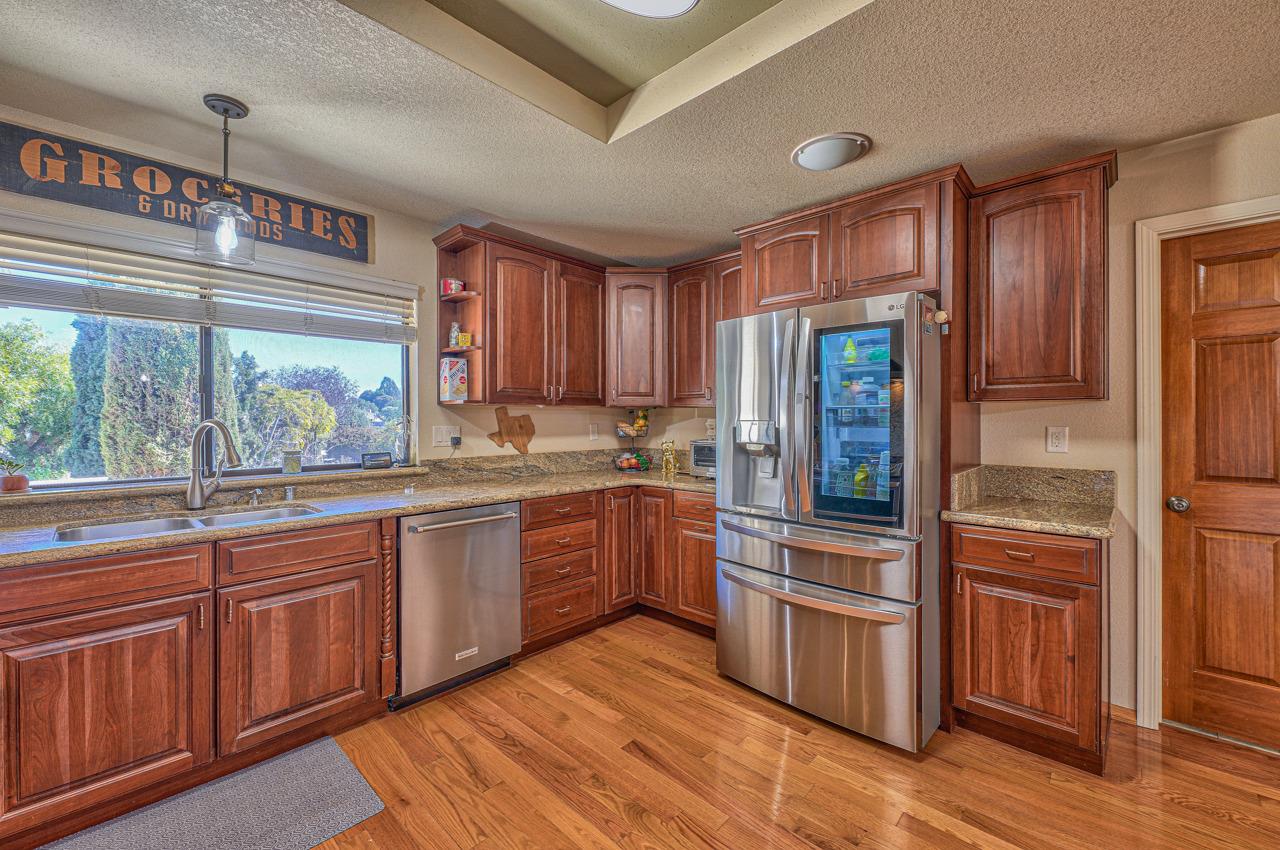 18590 Ranchito Del Rio Drive Salinas, CA 93908 - Photo 24 of 59 Gallery Image 24